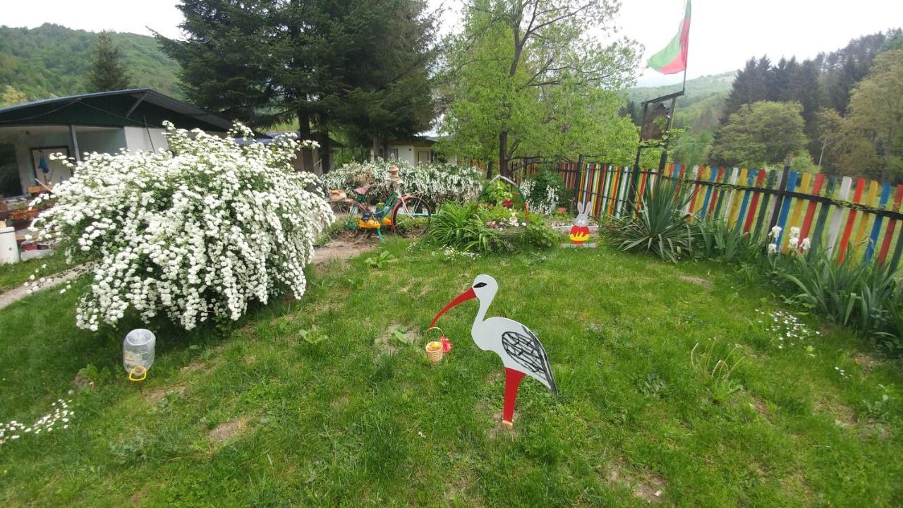 Къща За Гости Дъга Cherni Osum 外观 照片